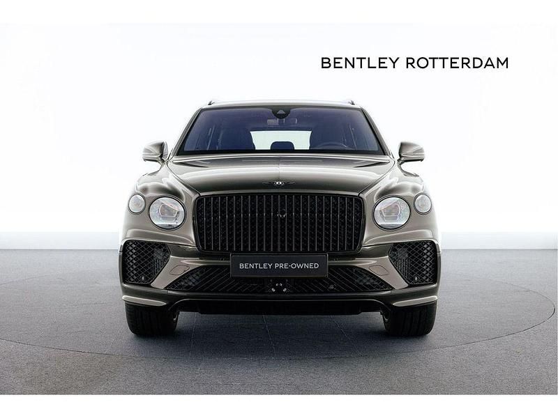 Second-hand Bentley Bentayga 2026 Negru SUV