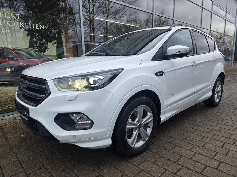 Weiß Gebraucht 2017 Ford Kuga ST-Line SUV | 16.200 € (Fairer Preis) - Bild 1/4