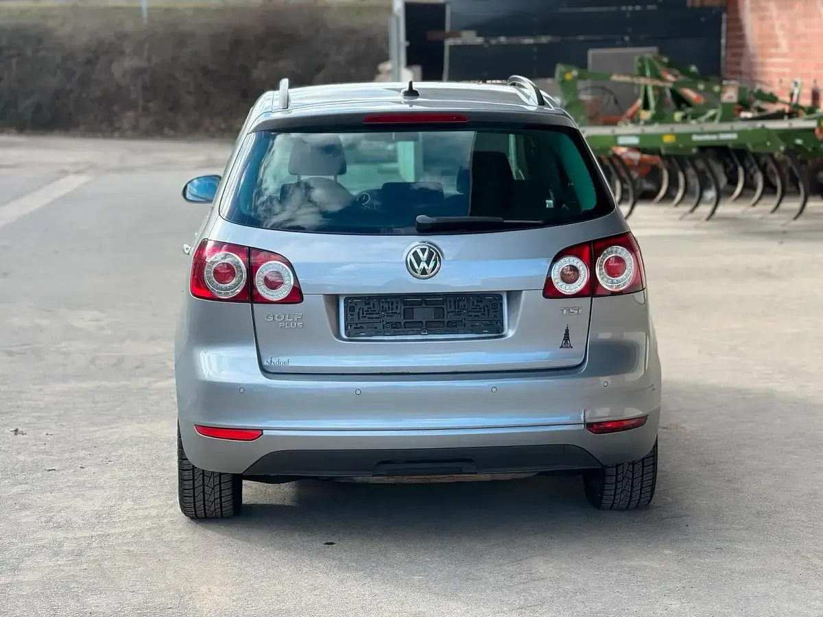Gebraucht VW Golf Plus Cross Team 75 PS (55 kW) 2010 Grau Limousine