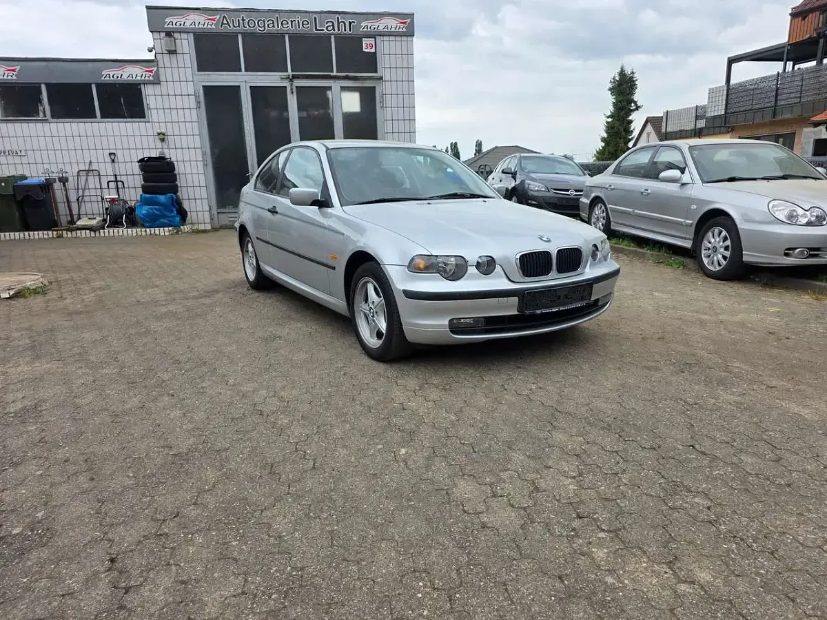 Gebraucht BMW 316 116 PS (85 kW) 2003 Silber Coupé