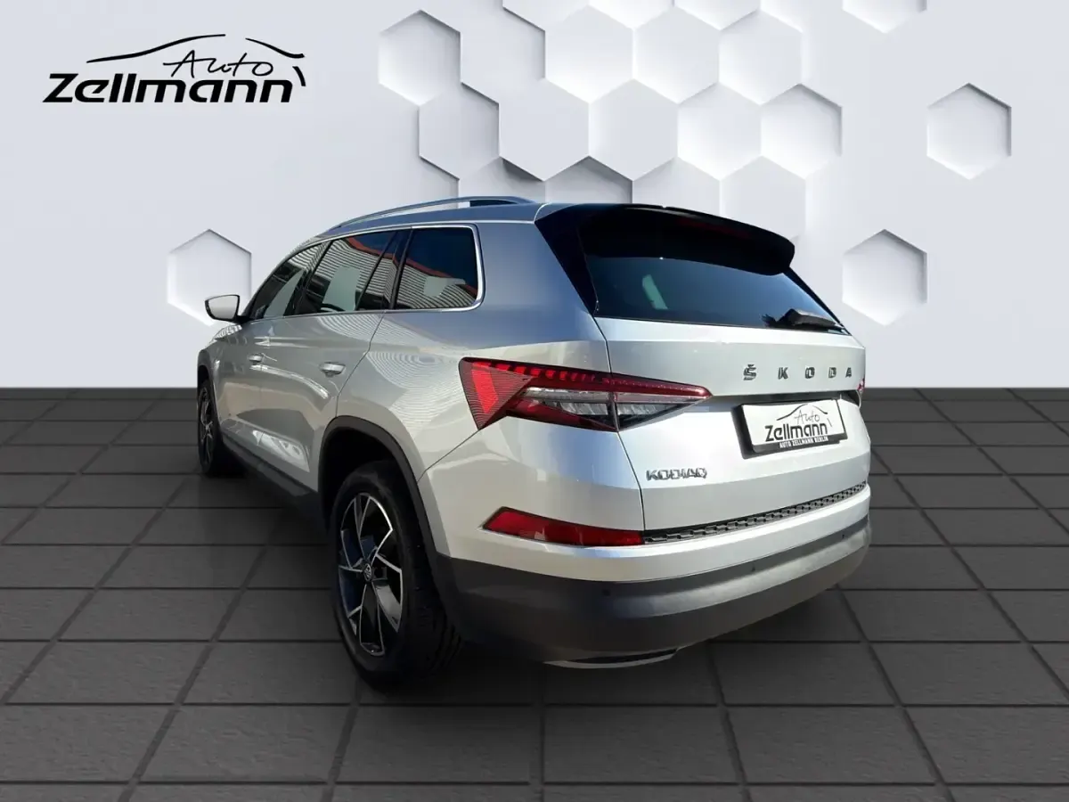Gebraucht Skoda Kodiaq Style 150 PS (110 kW) 2023 Silber SUV