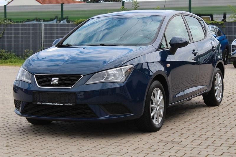 Blau Gebraucht 2017 Seat Ibiza Style Limousine | 7.990 € (Guter Preis) - Bild 1/4
