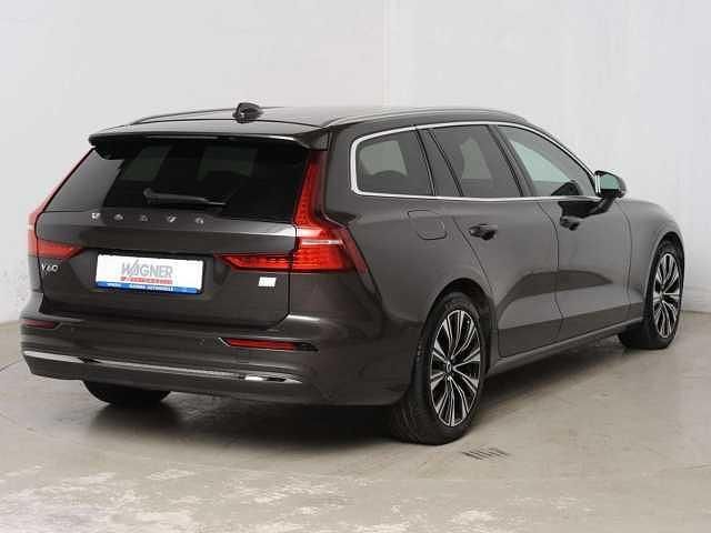 Gebraucht Volvo V60 Plus 335 PS (246 kW) 2023 Grau Kombi