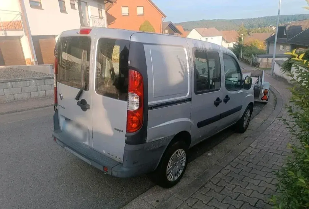 Gebraucht Fiat Doblò 105 PS (77 kW) 2008 Van / Kleinbus