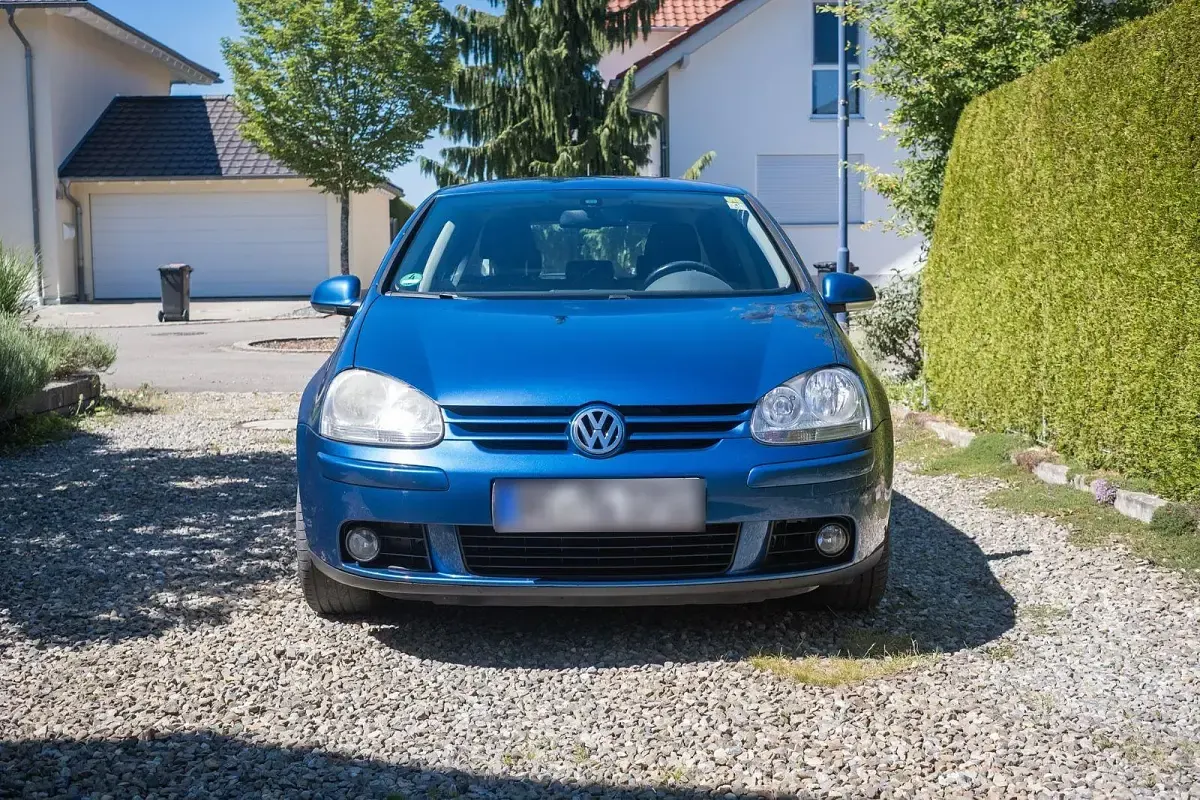 Gebraucht VW Golf V Comfortline 140 PS (102 kW) 2007 Blau Limousine