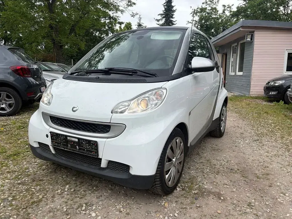 Gebraucht Smart ForTwo Coupé 61 PS (44 kW) 2012 Weiß Coupé