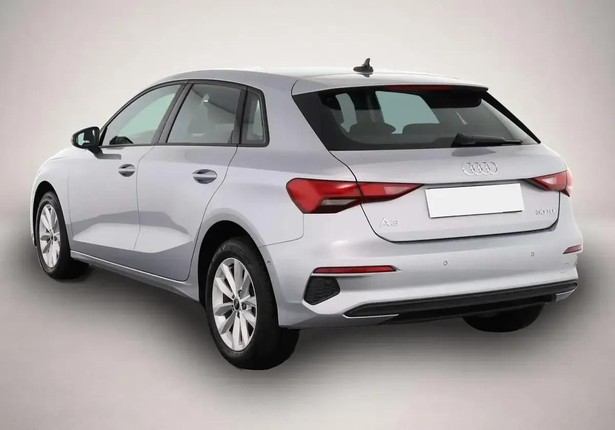 Gebraucht Audi A3 Business 116 PS (85 kW) 2024 Manufacturer Limousine