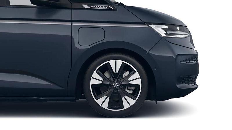 Usata VW Multivan Style 177 CV (130 kW) 2025 Blu Monovolume