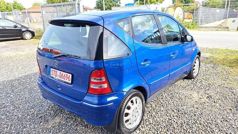 Gebraucht Mercedes A140 82 PS (60 kW) 2001 Blau Kleinwagen