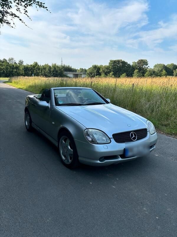 Silber Gebraucht 1998 Mercedes SLK230 AMG Cabrio | 4.700 € (Superpreis) - Bild 1/4