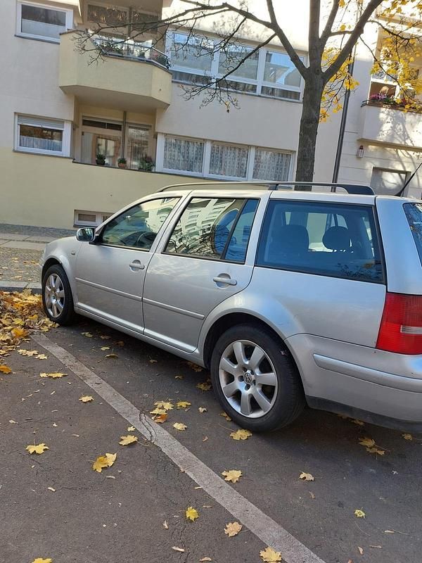 Grau Gebraucht 2003 VW Golf IV Kombi | 1.300 € (Superpreis) - Bild 1/4