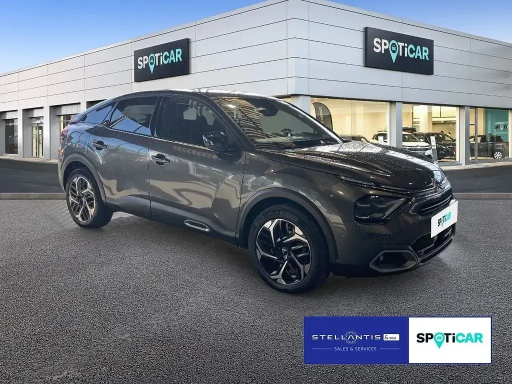 Gebraucht Citroën C4 Shine 131 PS (96 kW) 2024 Grau SUV