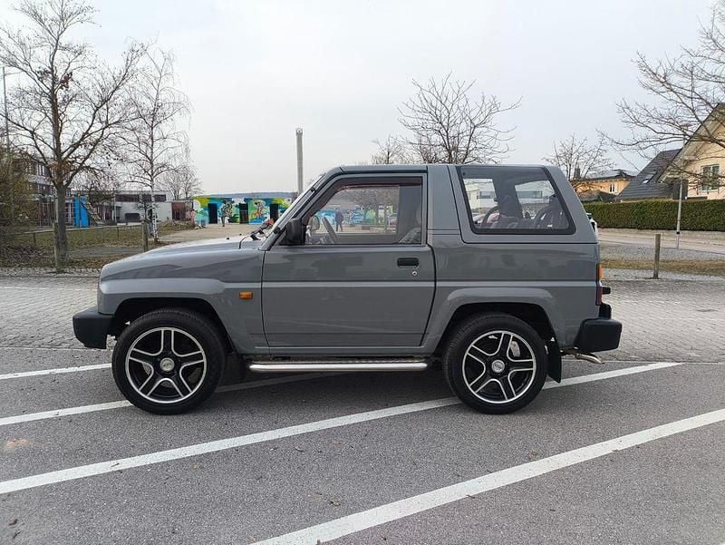 Gebraucht Daihatsu Feroza 95 PS (69 kW) 1992 Grau SUV