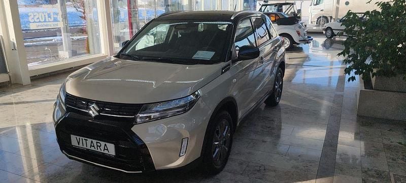Neu Suzuki Vitara Comfort 129 PS (94 kW) 2025 Beige SUV