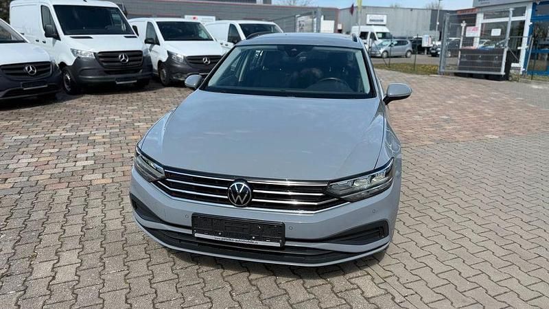 Gebraucht VW Passat Conceptline 122 PS (89 kW) 2022 Grau Kombi