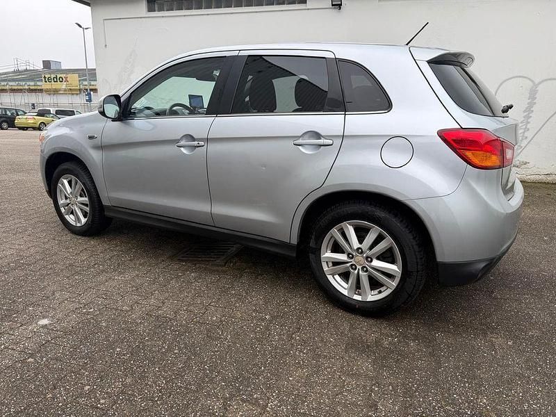 Gebraucht Mitsubishi ASX Edition 117 PS (86 kW) 2014 Silber SUV