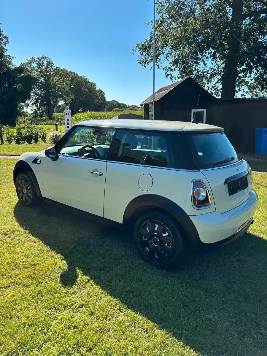 Gebraucht Mini Cooper 75 PS (55 kW) 2011 Beige Kleinwagen