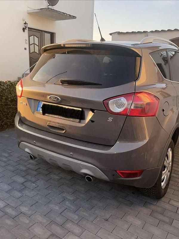 Gebraucht Ford Kuga S 140 PS (102 kW) 2012 Grau SUV