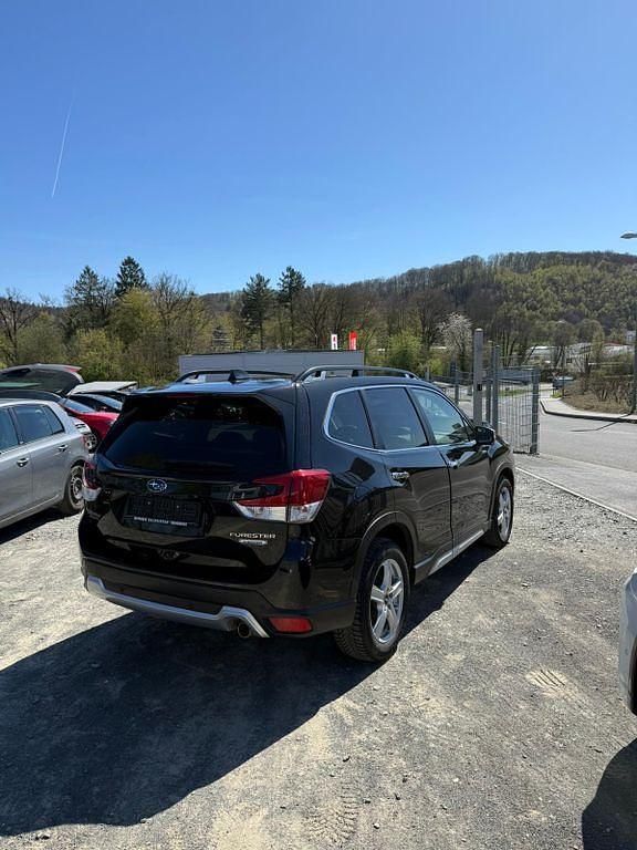 Gebraucht Subaru Forester Active 150 PS (110 kW) 2020 Schwarz SUV