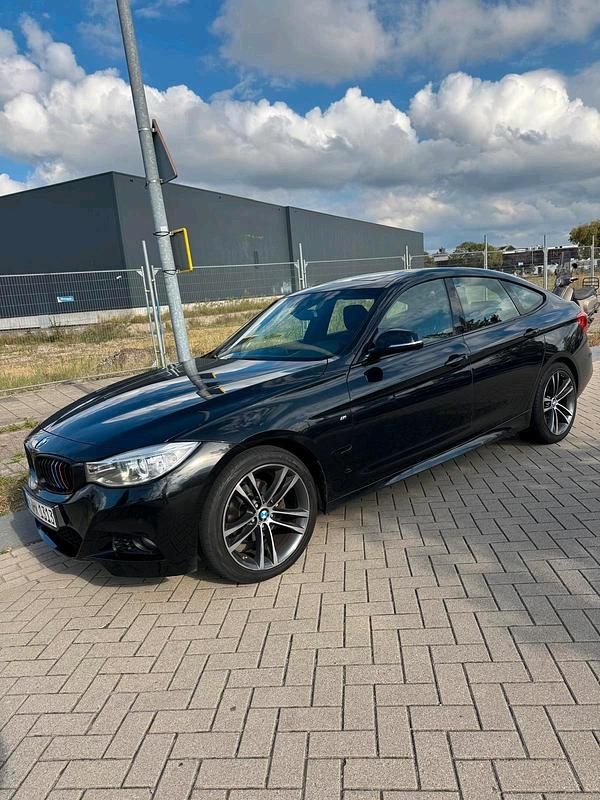 Schwarz Gebraucht 2015 BMW 320 Gran Turismo Limousine | 16.000 € (Etwas zu teuer) - Bild 1/4