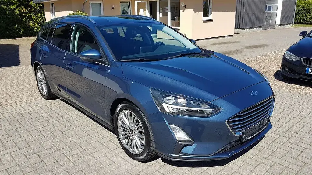 Gebraucht Ford Focus Titanium 150 PS (110 kW) 2019 Blau Limousine