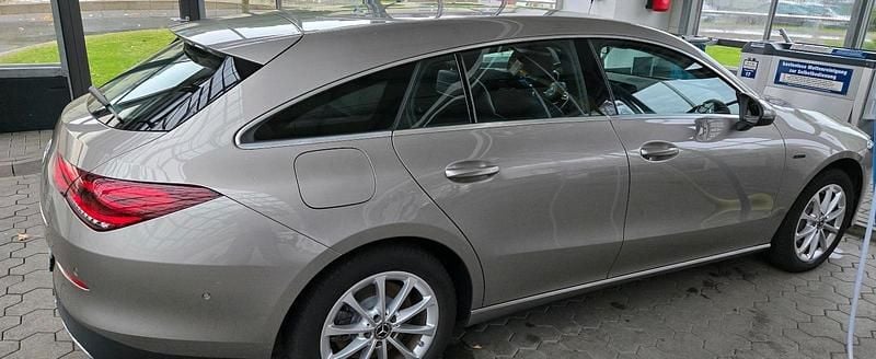 Andere farben Gebraucht 2020 Mercedes CLA250e Shooting Brake Progressive Kombi | 24.666 € (Guter Preis) - Bild 1/4