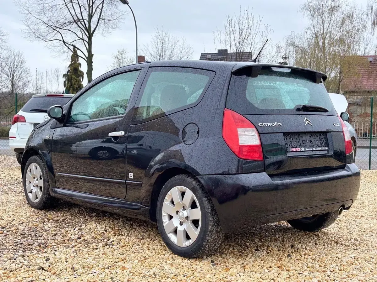 Gebraucht Citroën C2 Comfort 73 PS (53 kW) 2007 Schwarz Kleinwagen