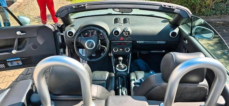 Gebraucht Audi TT Roadster 180 PS (132 kW) 2005 Silber Cabrio