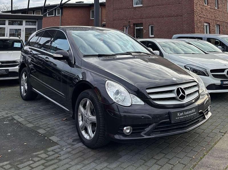 Gebraucht Mercedes R280 190 PS (139 kW) 2008 Obsidianschwarz  metalliclack Van / Kleinbus