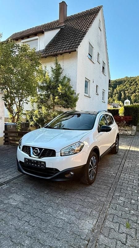 Weiß Gebraucht 2013 Nissan Qashqai +2 SUV | 7.690 € (Fairer Preis) - Bild 1/4