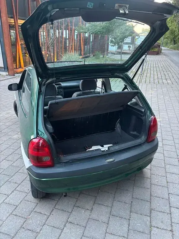 Gebraucht Opel Corsa 54 PS (39 kW) 1998 Grün Kleinwagen