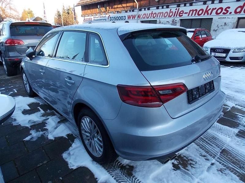 Używany Audi A3 Ambiente 125 KM (91 kW) 2016 Srebrny Kombi