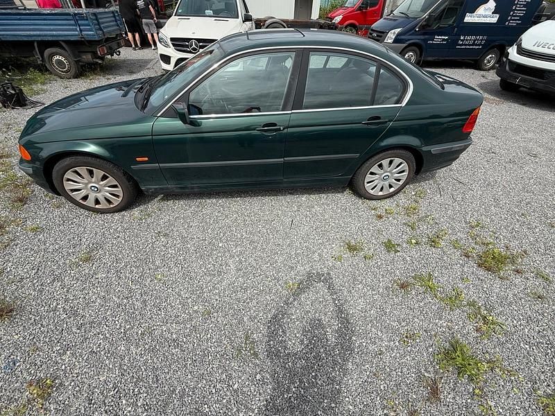 Gebraucht BMW 323 169 PS (124 kW) 1999 Grün Limousine