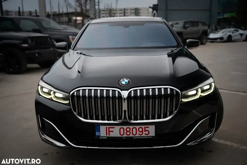 Gebraucht BMW 730L Sport Line 258 PS (189 kW) 2022 Schwarz Limousine
