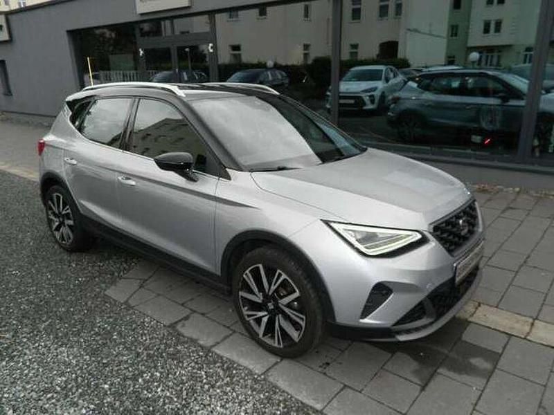 Reflex silber Gebraucht 2022 Seat Arona FR SUV | 20.490 € (Fairer Preis) - Bild 1/4