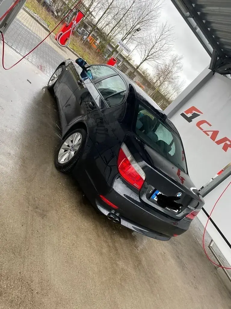 Gebraucht BMW 523 2005 Schwarz Limousine