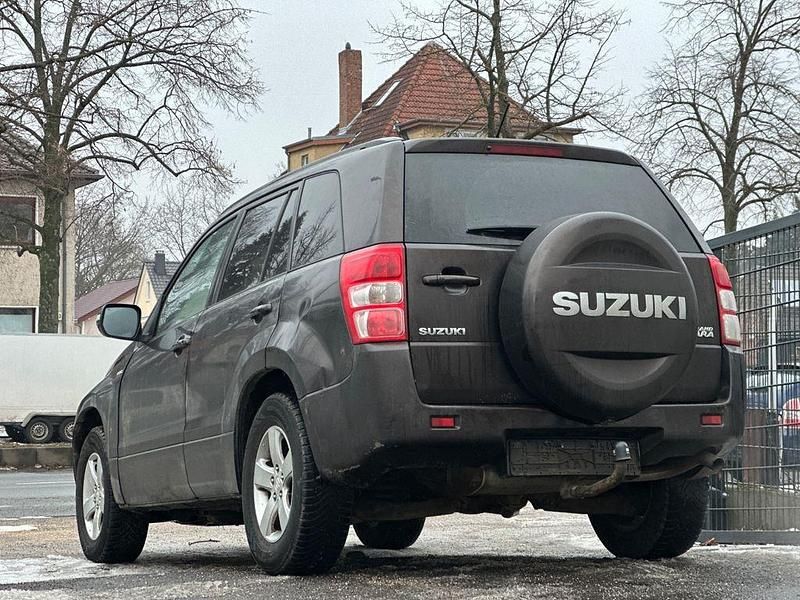 Usado Suzuki Vitara 129 HP (94 kW) 2014 Cinzento SUV