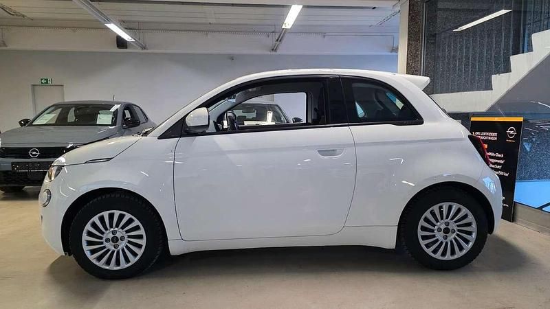 Gebraucht Fiat 500e 86 kW (118 PS) 2023 Arktis weiß Limousine