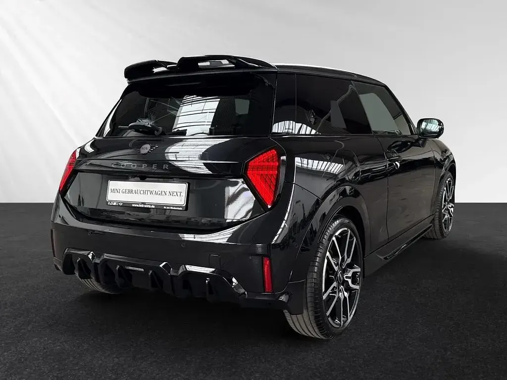 Gebraucht Mini Cooper 156 PS (114 kW) 2025 Schwarz Kleinwagen