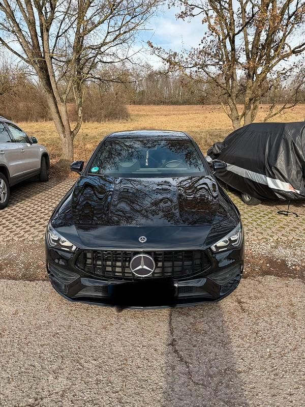Gebraucht Mercedes CLA250 221 PS (162 kW) 2019 Schwarz Limousine