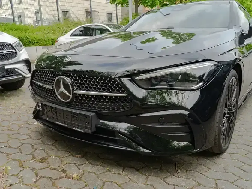 Gebraucht Mercedes CLE220 AMG 197 PS (144 kW) 2025 Grau manufaktur lack manufaktu Coupé