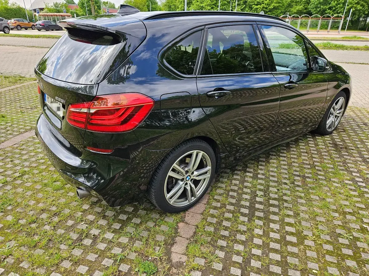 Gebraucht BMW 225 Active Tourer Performance 231 PS (169 kW) 2016 Schwarz Van / Kleinbus