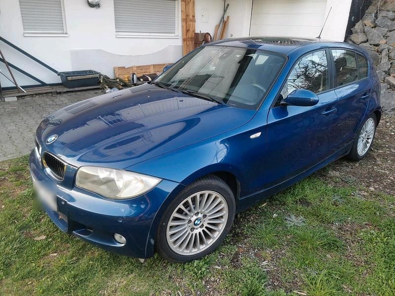 Gebraucht BMW 123 235 PS (172 kW) 2008 Blau Kleinwagen