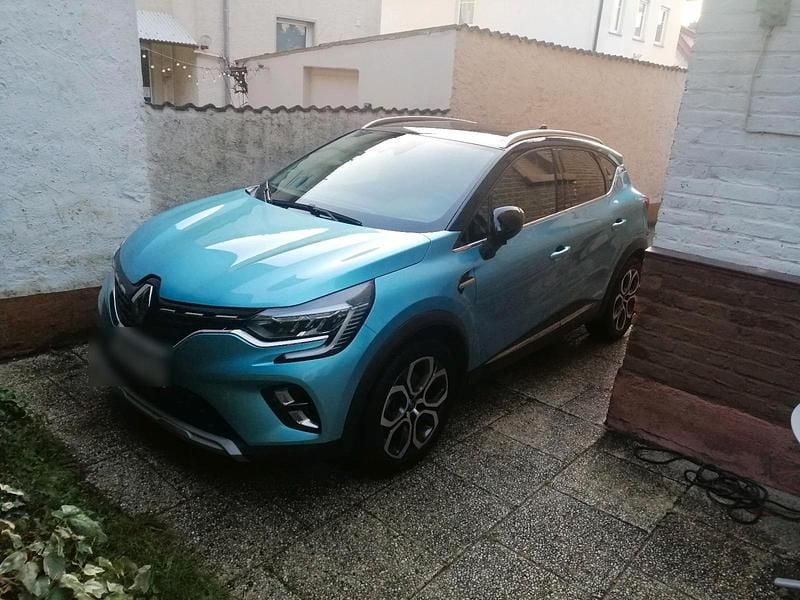 Blau Gebraucht 2020 Renault Captur Intens SUV | 16.350 € (Guter Preis) - Bild 1/4