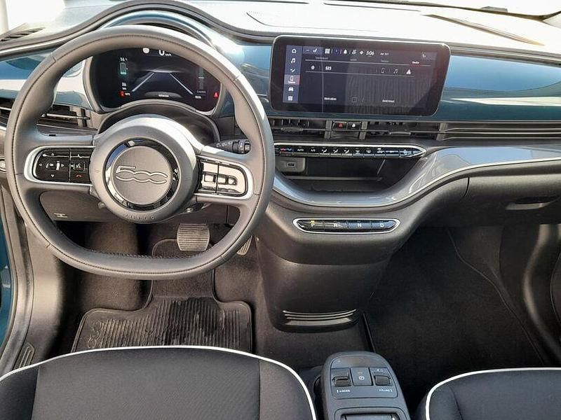 Gebraucht Fiat 500e 86 kW (118 PS) 2023 Mineral grau Kleinwagen