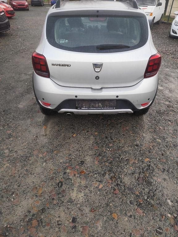 Gebraucht Dacia Sandero Prestige 90 PS (66 kW) 2018 Silber Limousine