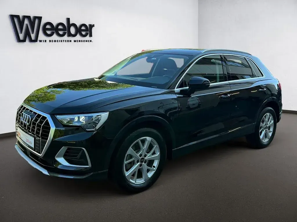 Gebraucht Audi Q3 Comfort 190 PS (139 kW) 2025 Mythosschwarz metallic SUV