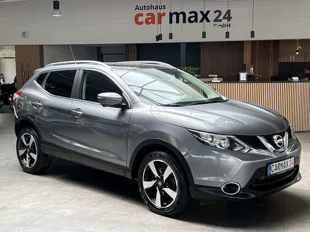 Grau Gebraucht 2015 Nissan Qashqai 360º SUV | 10.740 € (Guter Preis) - Bild 1/4