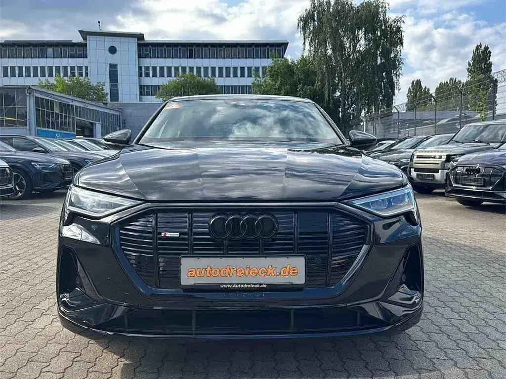 Gebraucht Audi e-tron S-Line 300 kW (408 PS) 2023 Brillantschwarz SUV