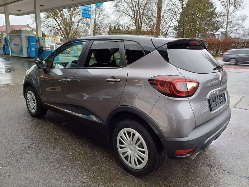 Gebraucht Renault Captur LIMITED 90 PS (66 kW) 2019 Grau kng + schwarz gne SUV